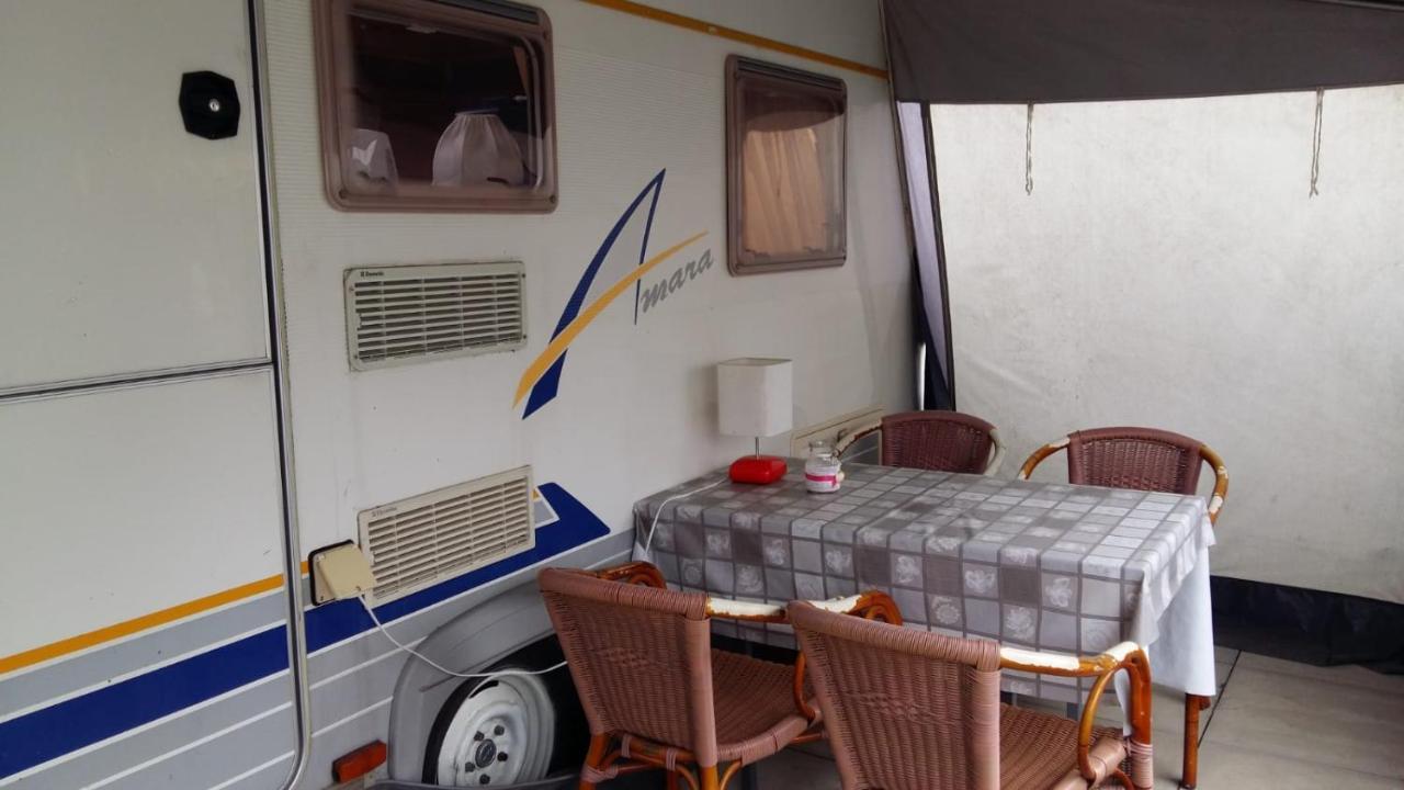 Caravans Magda Niechorze Exteriér fotografie